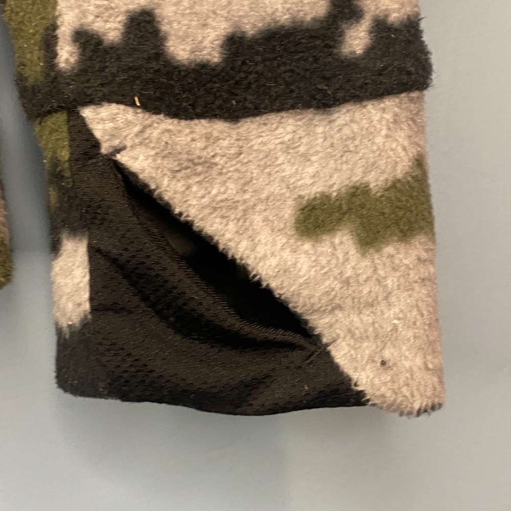 Cuddl Duds Camouflage Fleece Zip Up Jacket size medium like new - Picture 3 of 4